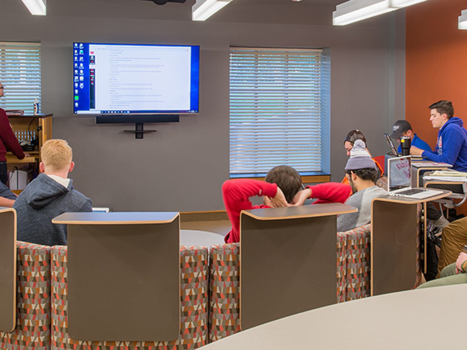 Wabash Project Highlight: horseshoe seating lecture space with students and teacher