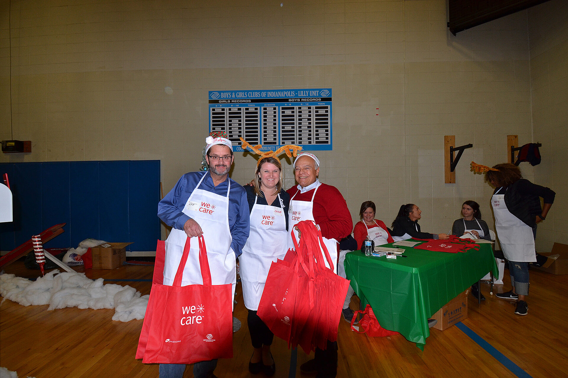 WeCare2017: volunteers posing