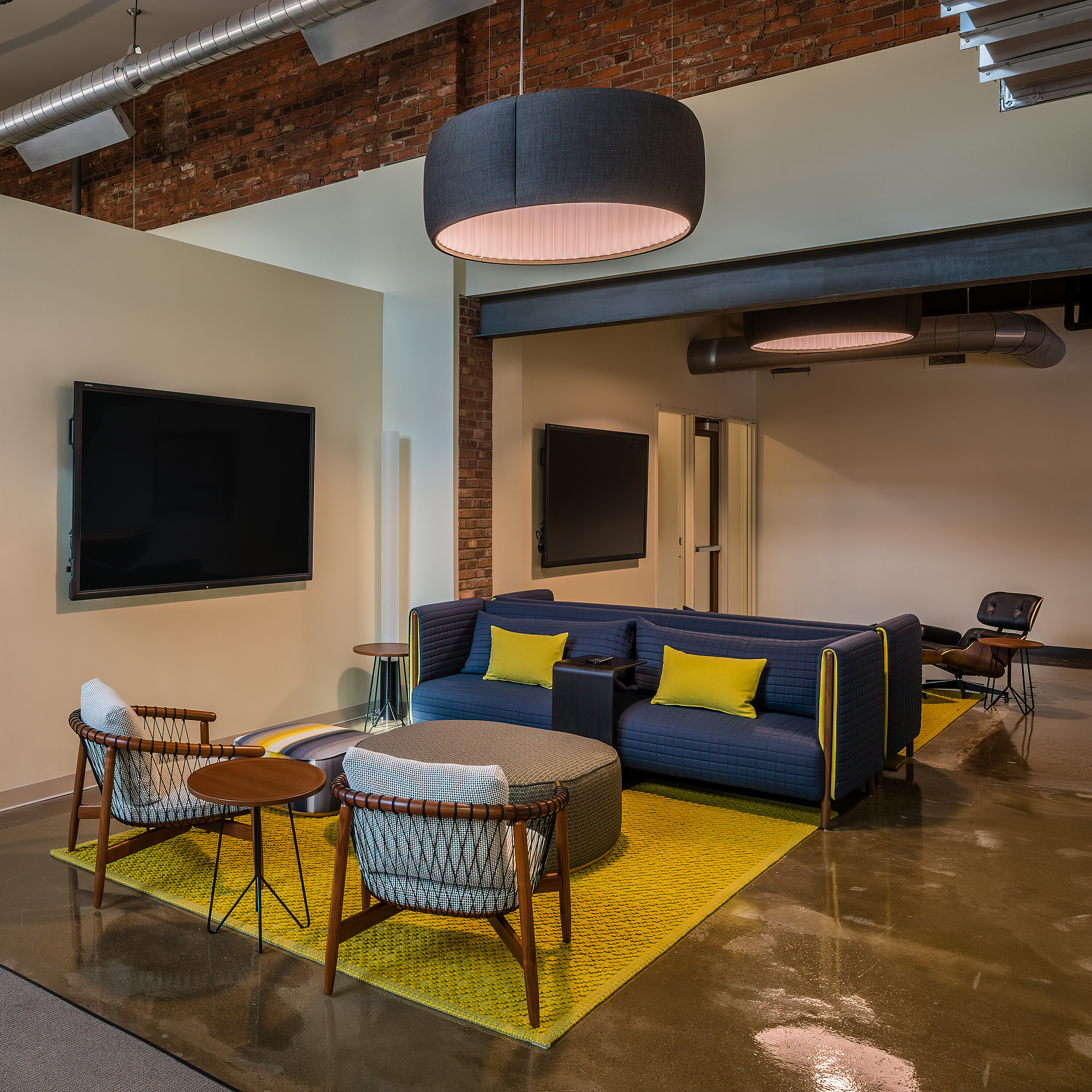 Buckingham Project Highlight common area couches and chairs