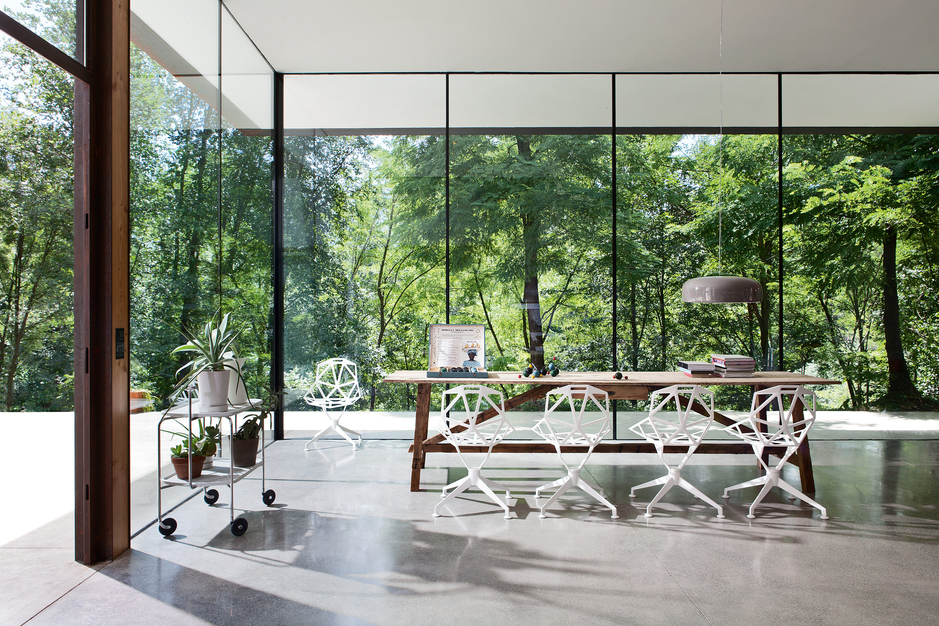 Magis modern office with desk and chairs