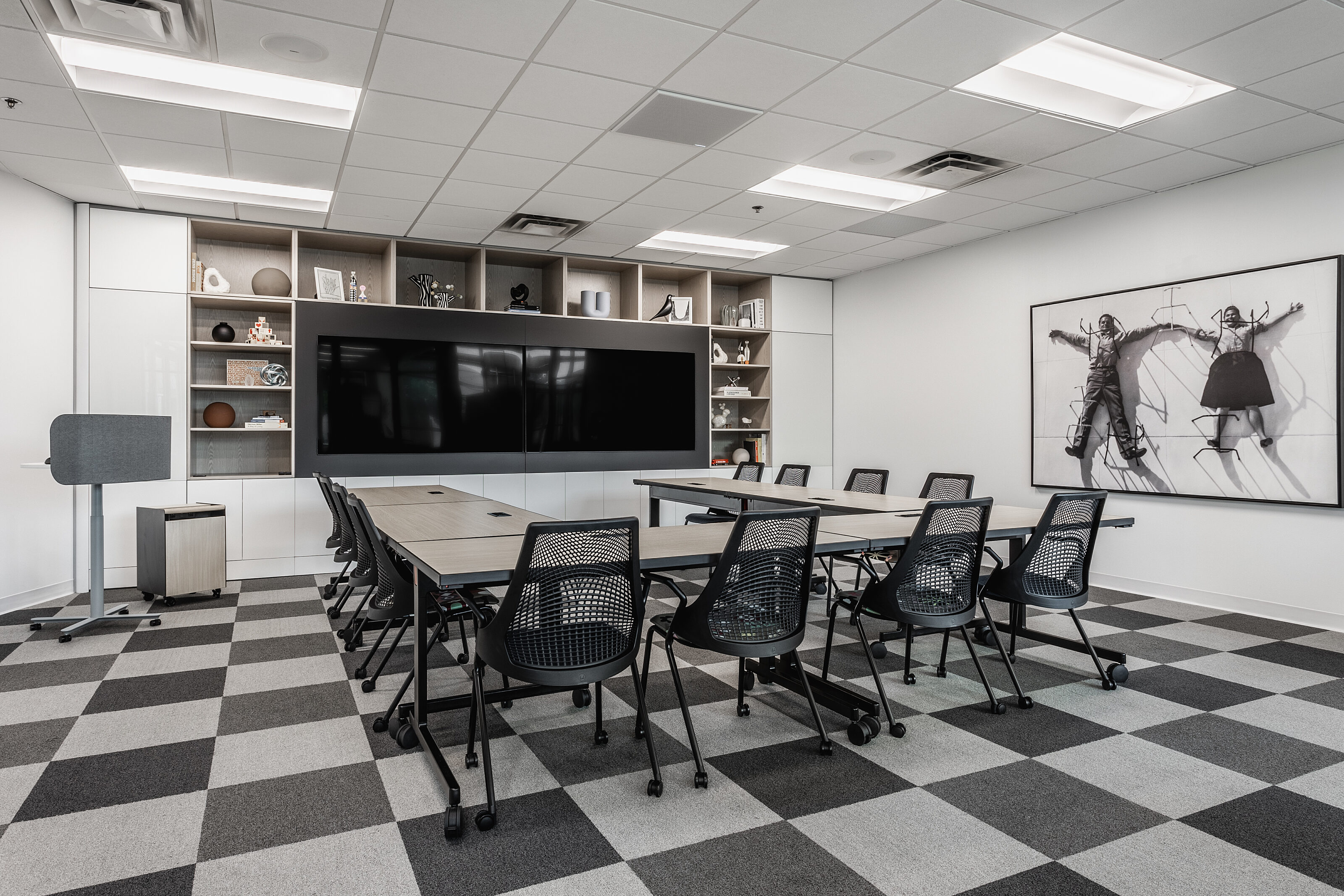Office Works Showroom 12