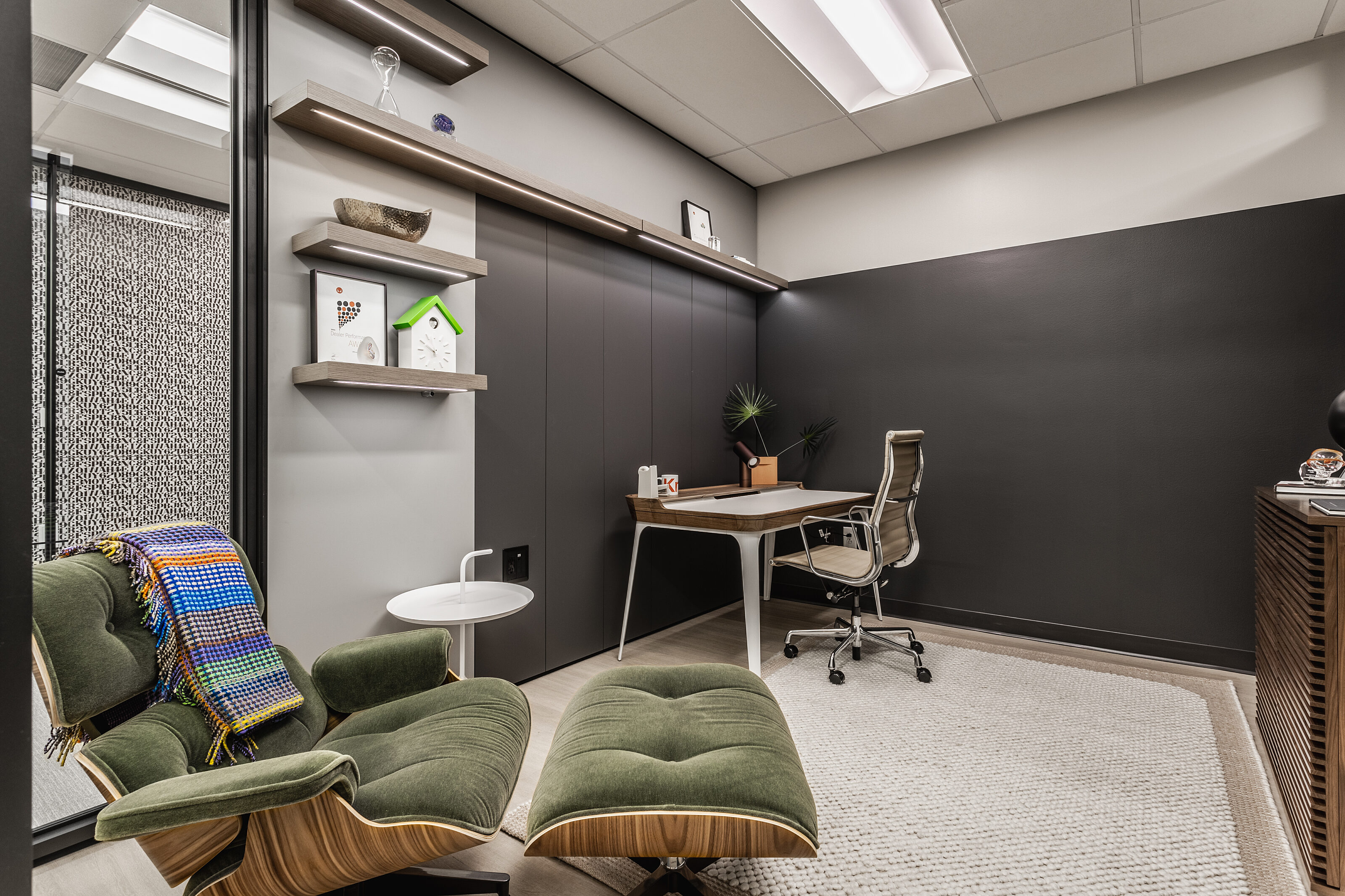 Office Works Showroom 15