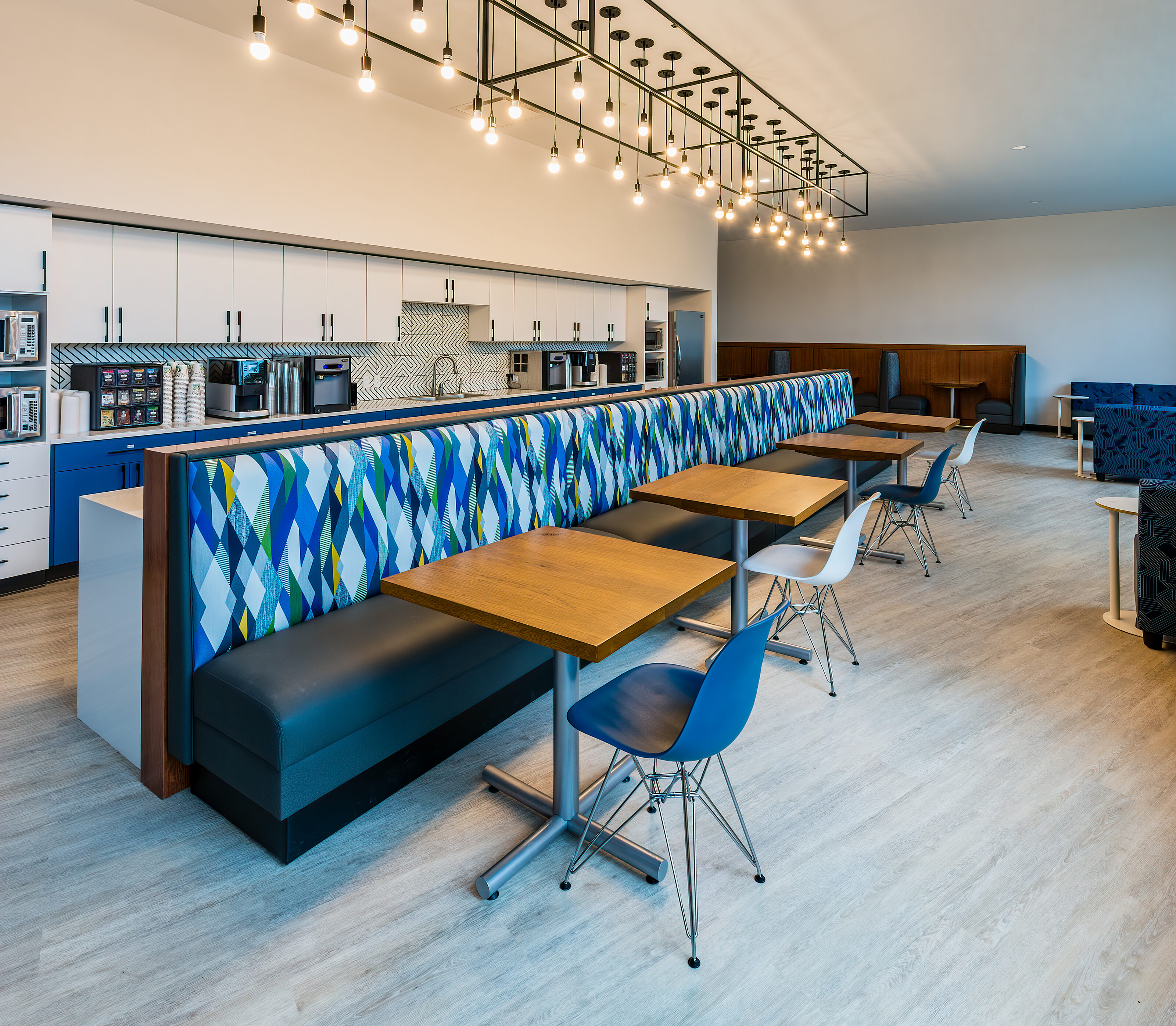 Lounge space at an energy company designed by OfficeWorks