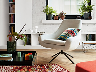 noomi swivel chair design within reach