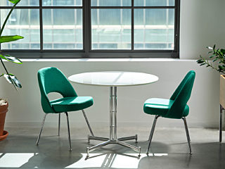 Iquo Cafe Collection Round Table