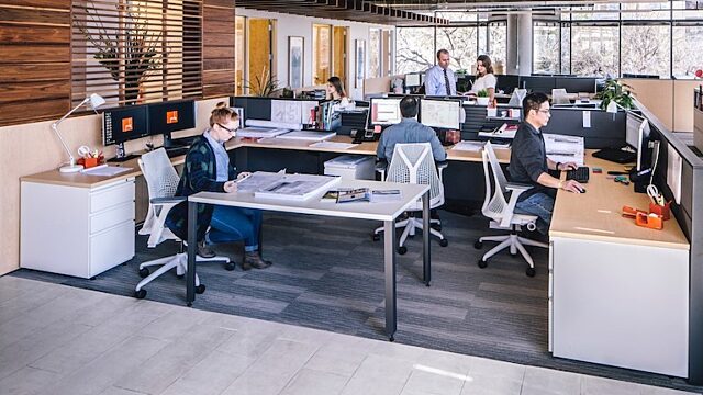 small and medium businesses desk cluster