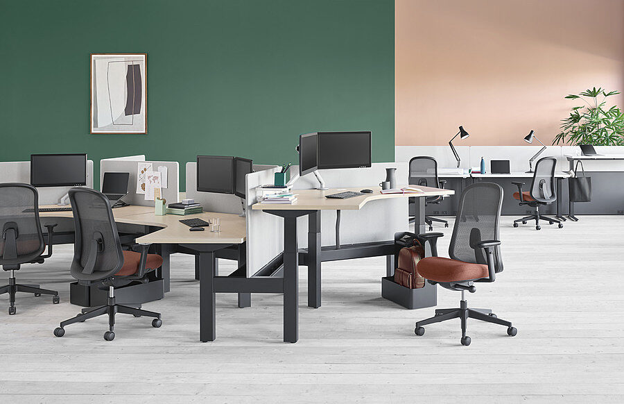 Nevi Link Sit-to-Stand Desk System 1